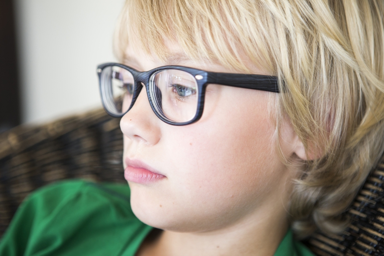 starende jongen